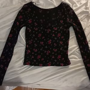 Long sleeve tee size M